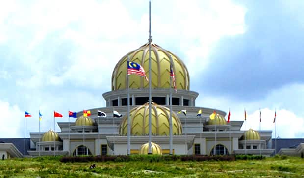 Istana Negara—the National Palace—is spread over 13 acres. (Photo: Visit KL)