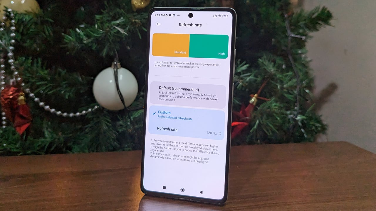 Moving on to the display and the top-tier Redmi Note 12 phone is equipped with a 6.67-inch FHD+ AMOLED display. The panel boasts a 120Hz refresh rate that can be set to ‘Default’, dynamically adjusting the refresh rate, or switched between 30Hz, 60Hz, 90Hz, and 120Hz. The panel also boasts a touch sampling rate of up to 240Hz. 