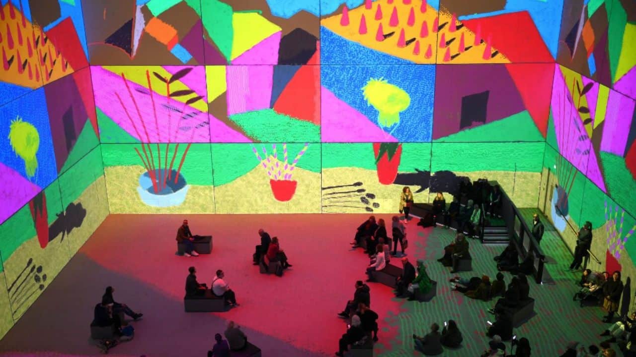 David Hockney's first immersive show opened to the public in London on February 22 offering a hypnotic, multi-sensory journey through the artist's decades-long career, from sun-drenched California swimming pools to the Normandy countryside. "The world is a very very beautiful if you look at it. Most people don't look," says Hockney in his commentary which runs through the show, along with archive recordings. (Source: AFP)