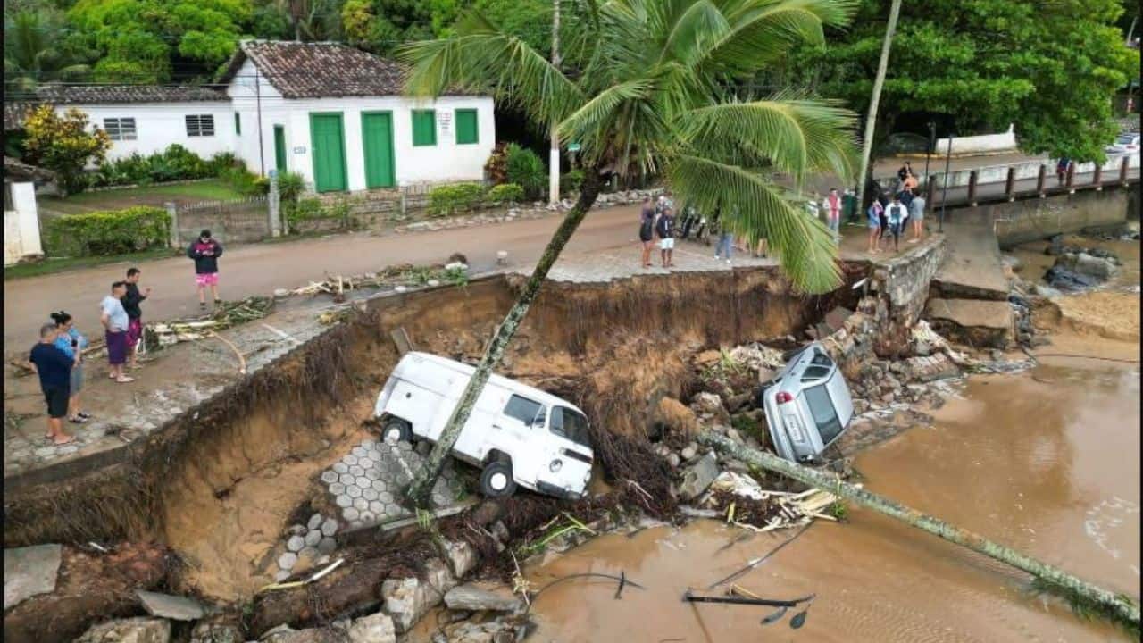 In Pics Heavy rainfall in Brazil causes flooding and landslides