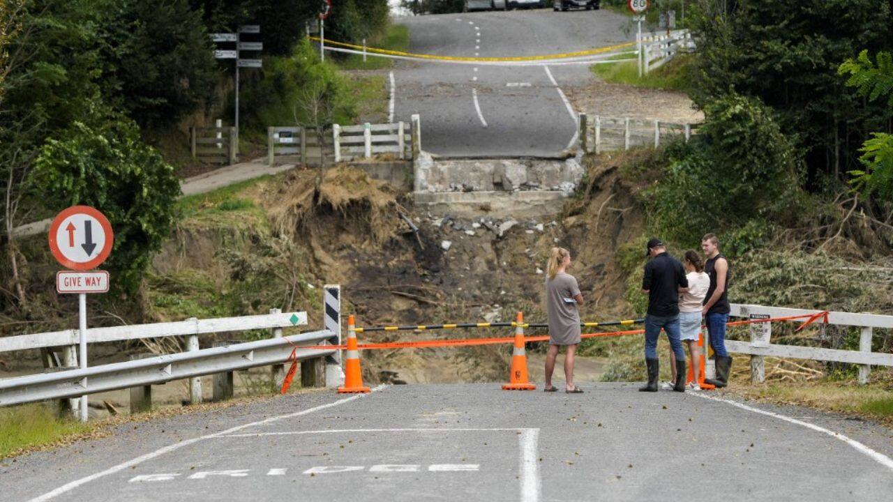 After offers of help from the United States and other countries were initially set aside, Hipkins said: "We are accepting offers of international assistance." (Source: AFP) After offers of help from the United States and other countries were initially set aside, Hipkins said: "We are accepting offers of international assistance." (Source: AFP)