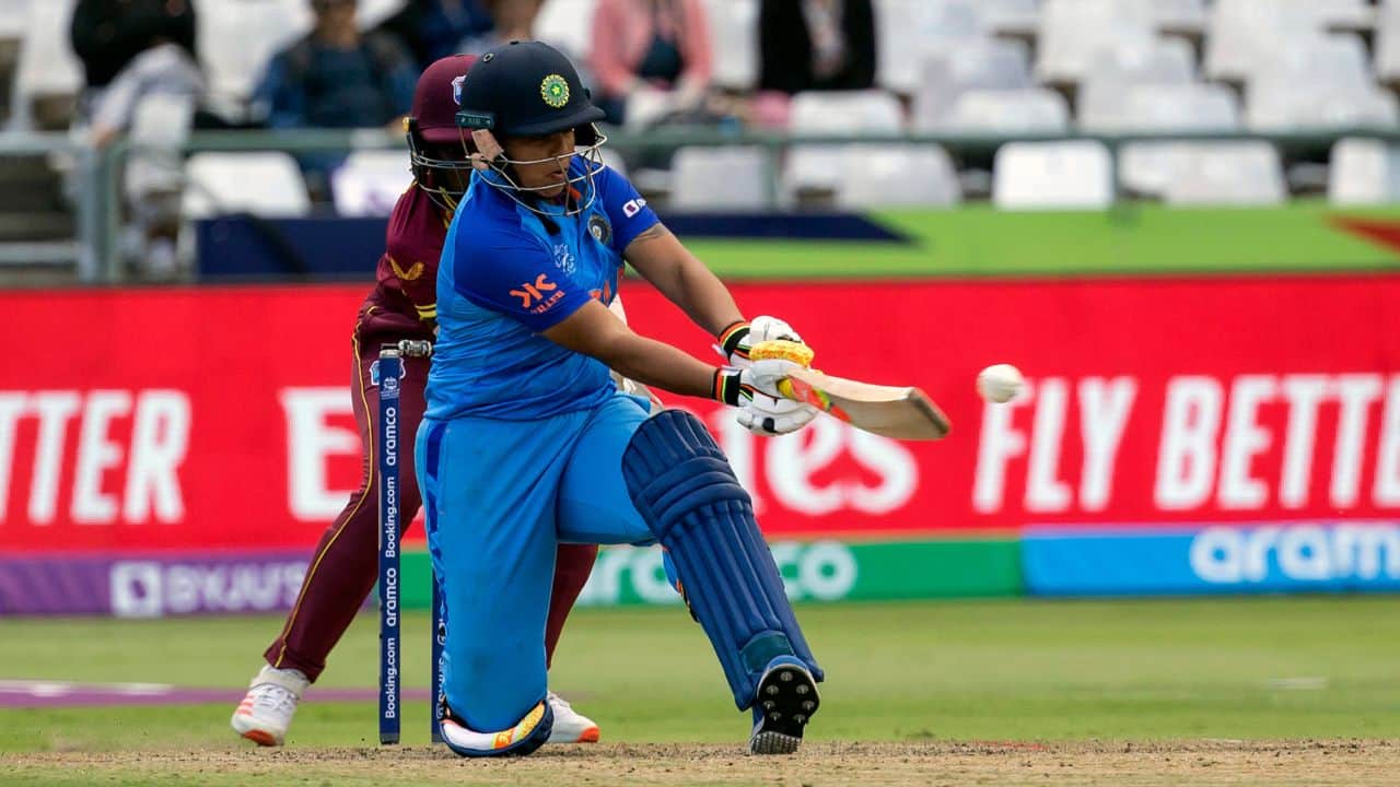 Teenage wicketkeeper-batter Richa Ghosh guided India to a second victory in two games at the Women's T20 World Cup on February 15 as her effective finishing overshadowed the return of star Smriti Mandhana. (Image: AP)