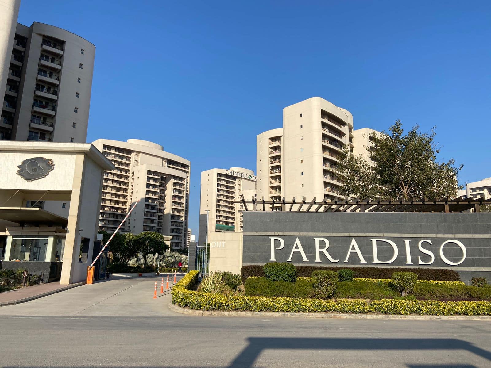 Balcony collapse in Gurugram's Chintels Paradiso Housing Complex raises safety concerns again Balcony collapse in Gurugram's Chintels Paradiso Housing Complex raises safety concerns again