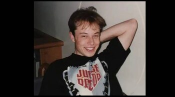 Elon Musk has a whopping 129.9 million followers on Twitter. (Image: @MattWallace888/Twitter)