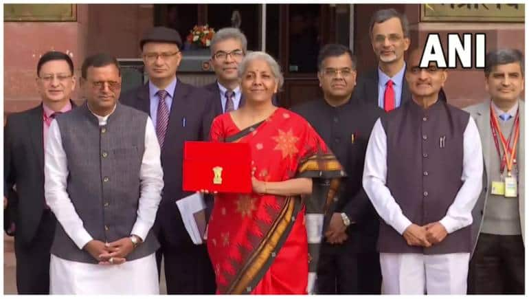 Budget 2023: Nirmala Sitharaman With 'bahi Khata' Tablet For Paperless ...