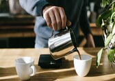 Warm water, soaked almonds or medicines: What's the first thing you should eat / drink in the morning?