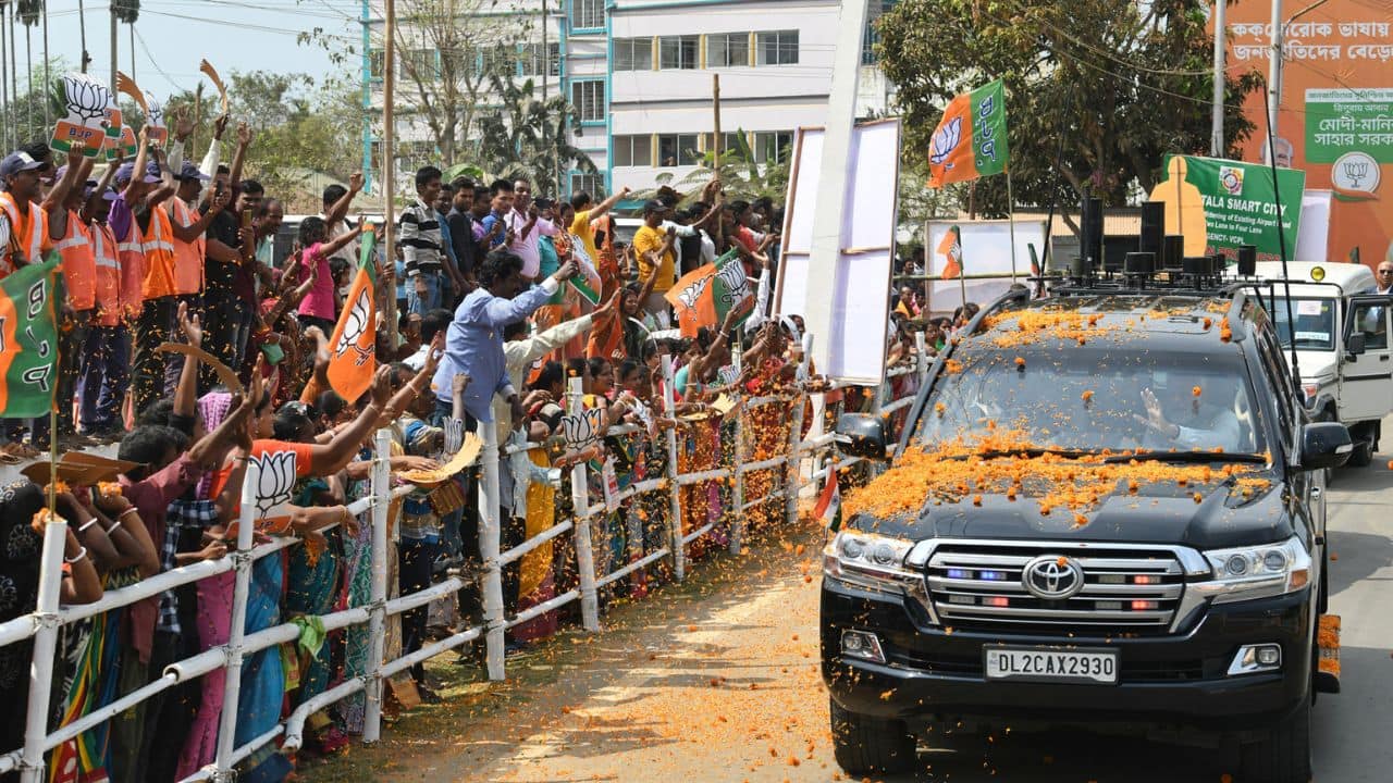 In Pics Manik Saha Takes Oath As Tripura Cm Pm Narendra Modi Attends Swearing In Ceremony Of 9709