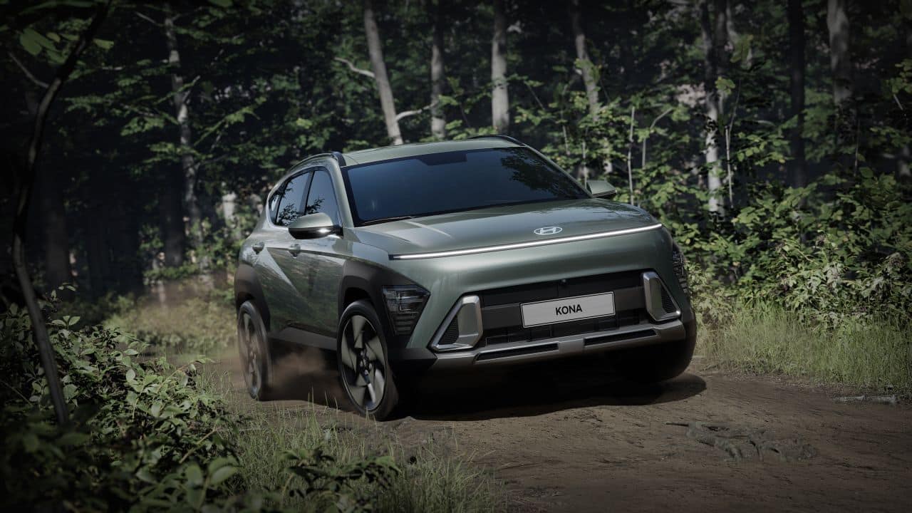 Hyundai has done something fairly unique with the Kona this time around. Both the EV variant as well as the ICE counterparts and the sportier N-Line variant will have styling cues exclusive to them. We’ve already mentioned the pixel graphics on the bumpers for the EV. The base ICE variant will get a larger grille and a faux brushed aluminium skid plate. The N-Line variant, on the other hand, gets its own unique bumper with a mostly blacked-out theme and skid plate. Even the wheels seem to be different across the lineup. (Image: Hyundai)