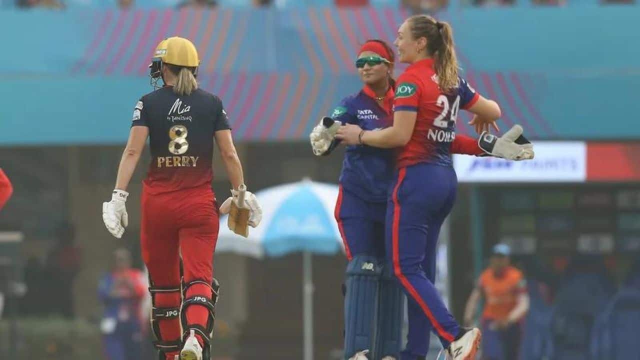 In reply, Bangalore was restricted to 163-8. United States’ medium pacer Tara Norris picked up 5-29 in four overs. (Image: WPL)