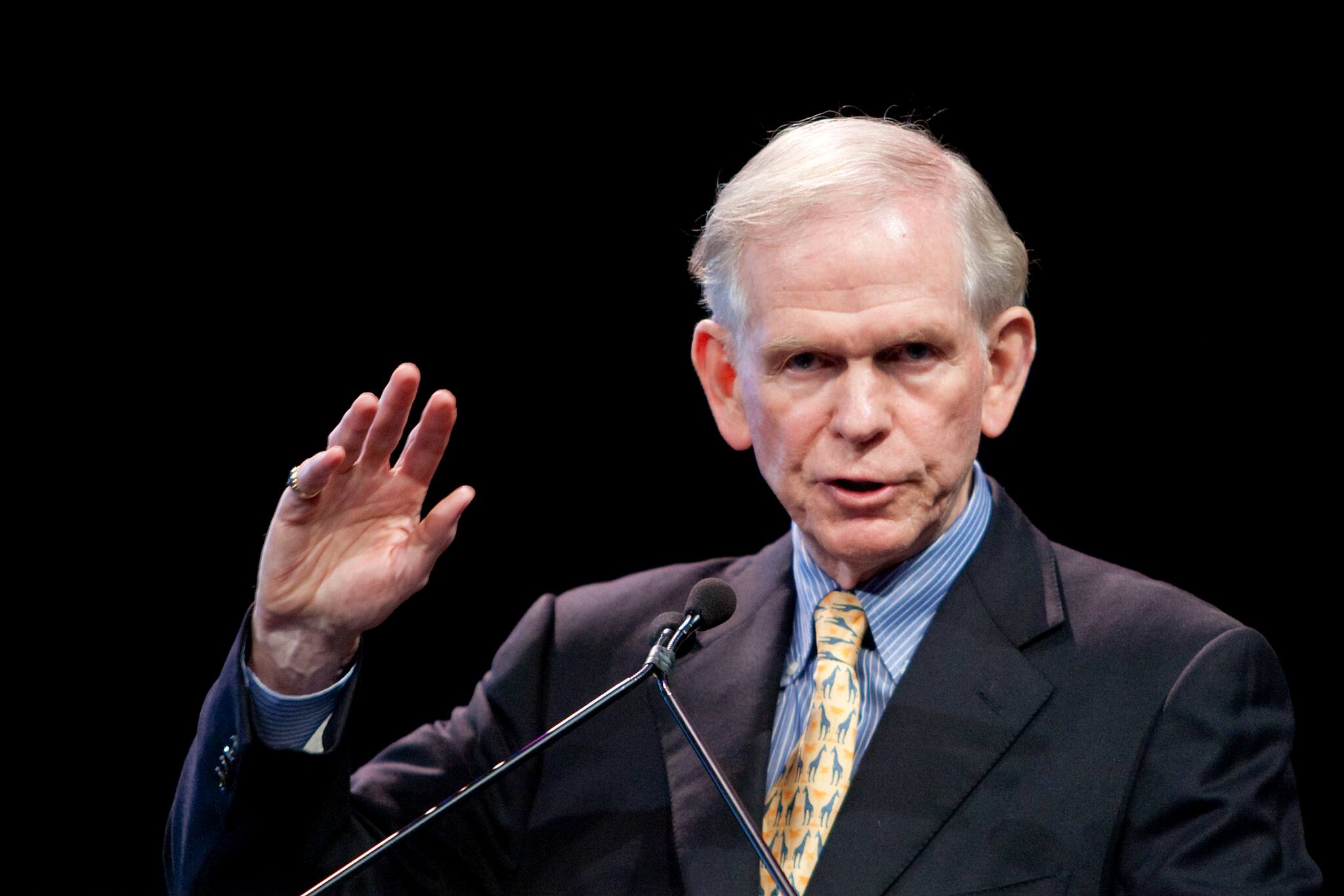 GMO co-founder warns of 50% stock decline in next market phase