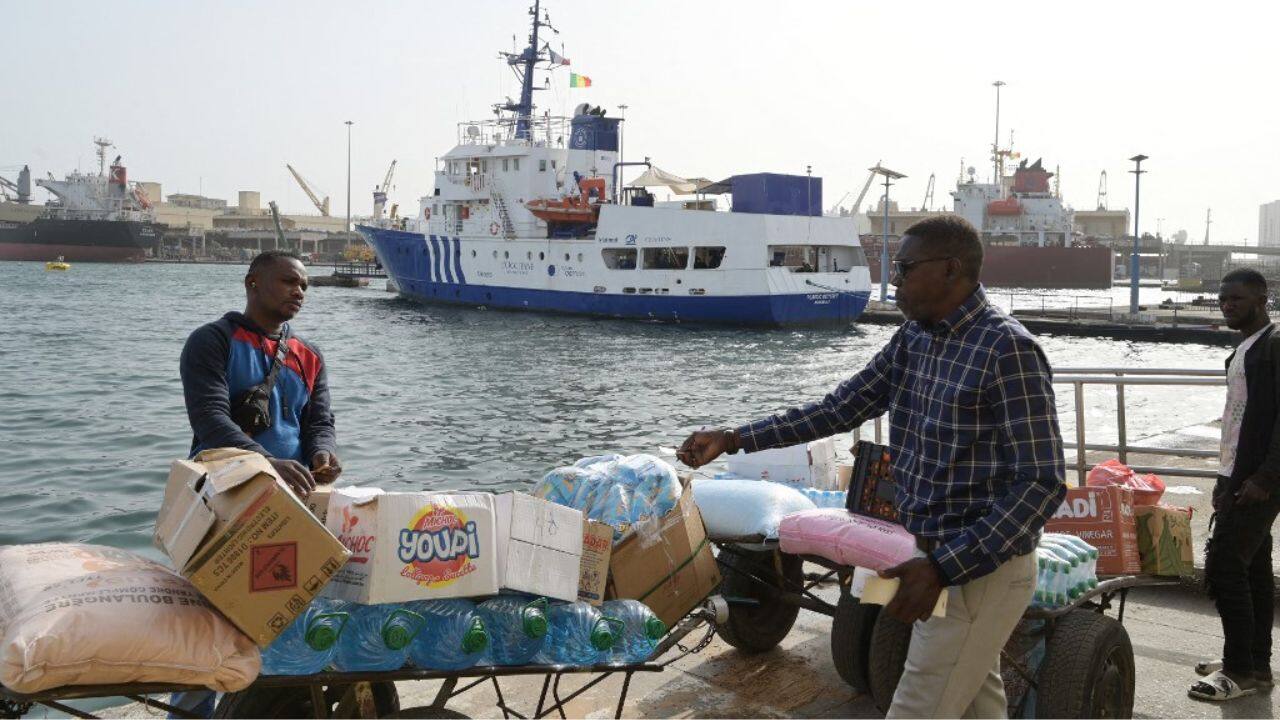 The fledgling industry really needs state help to get off the ground, for instance in encouraging people to sort out their rubbish, he said. &quot;In a way, we are substituting for the state at the moment but we're not discouraged... If the state decides to come in with us, we'd be pleased but we're not going to be waiting around,&quot; he said. (Source: AFP)
