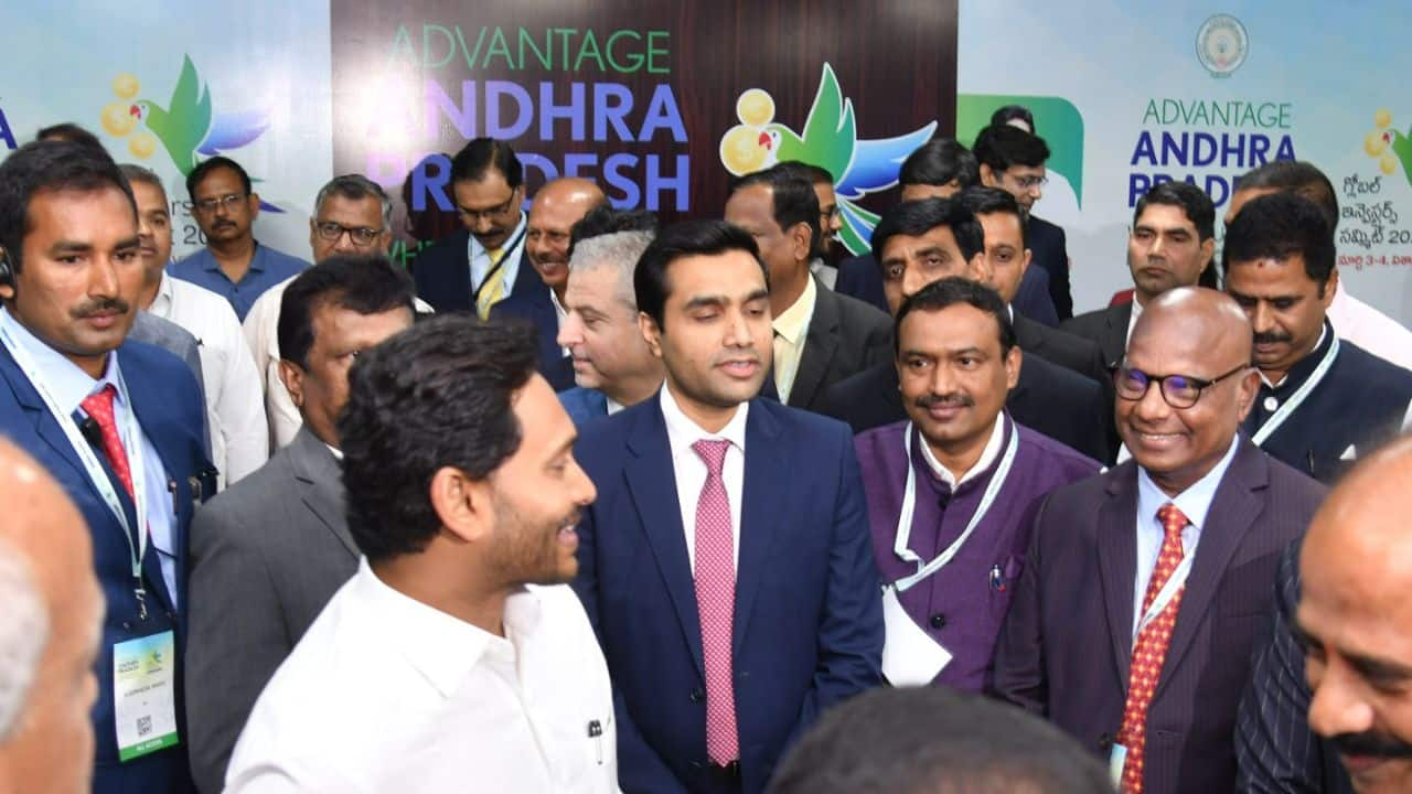 RIL Chairman Mukesh Ambani and other industry titans attend AP Global