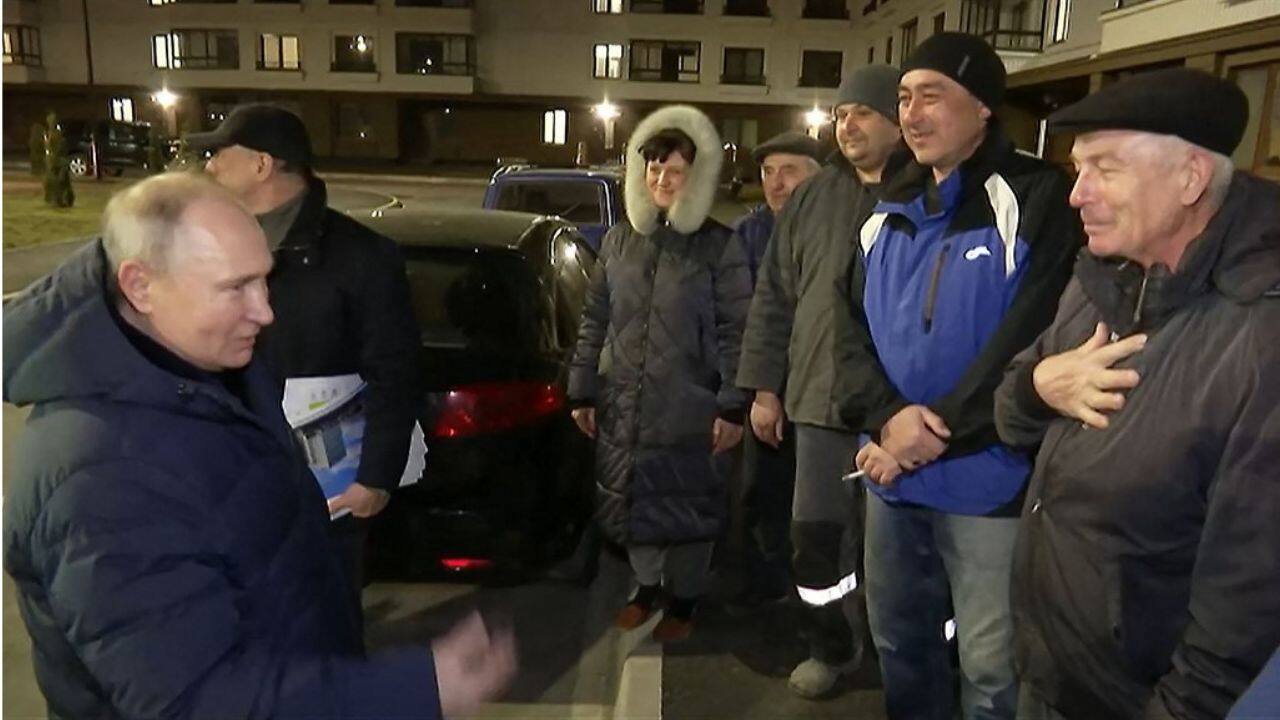 The visit triggered an angry reaction from Ukraine, with a presidential aide blasting its "cynicism" and "lack of remorse". (Source: AFP)