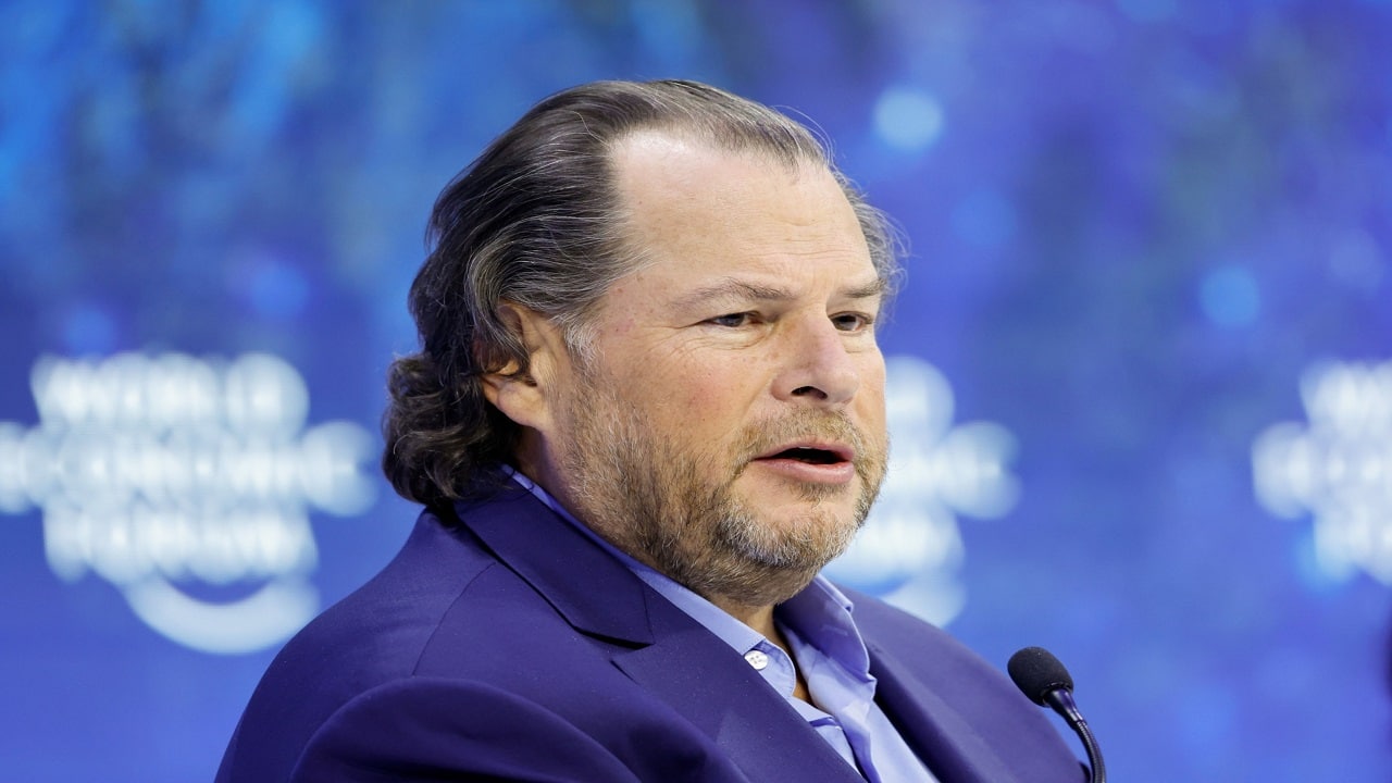 Salesforce CEO Marc Benioff praises activist investors after earnings-fueled rally
