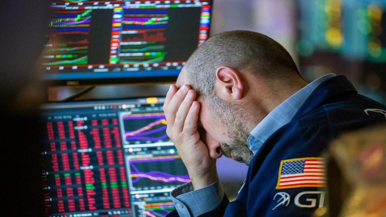 Markets at risk of more upheaval as banking uncertainty persists