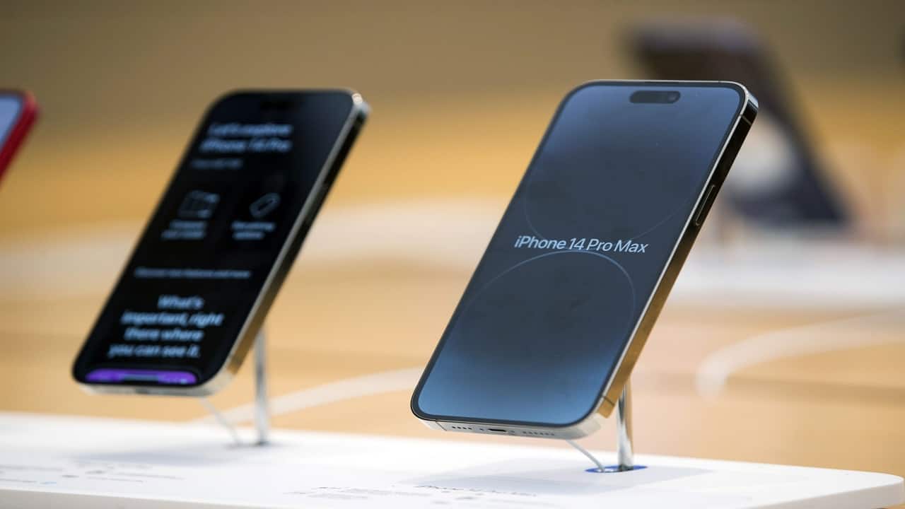 IPhone maker Hon Hai expects flat 2023 as it builds EV push