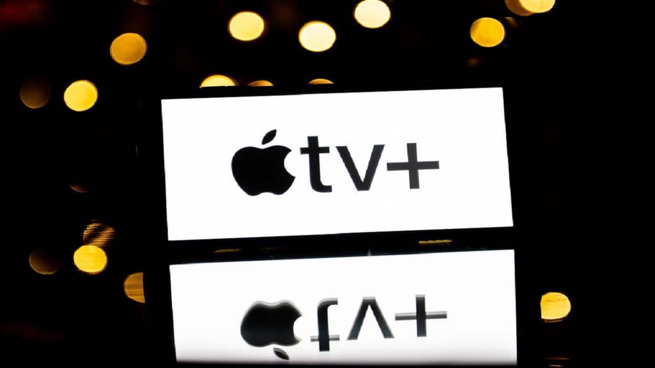 Apple to spend $1 billion a year on films to break into cinemas