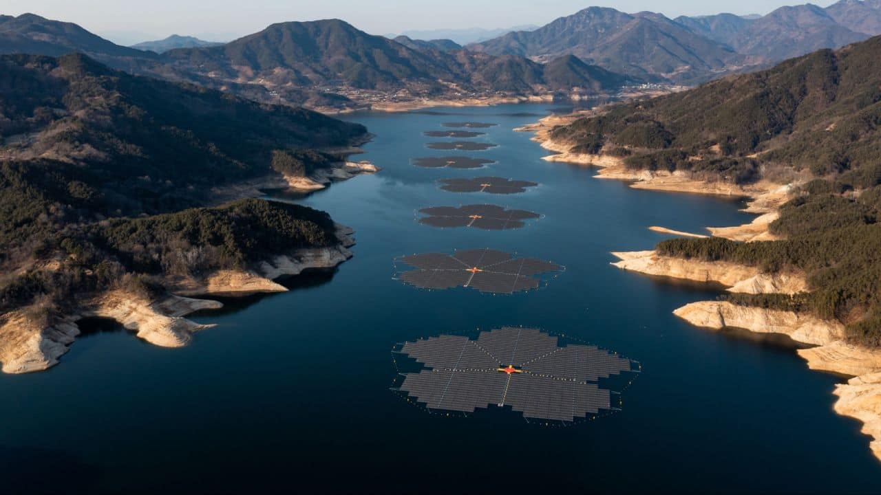 In a world of finite land, solar farms can take up a lot of space. But there’s a solution for that scarcity: panels that float. In nearly a dozen countries around the world, floating solar farms are providing a welcome alternative to ground-mounted modules, with the potential to significantly boost clean power as the world races to cut carbon emissions. Massive solar farms can now be found atop bodies of water in China, South Korea, Japan, Thailand, Portugal, Singapore and Switzerland. Nations that include India and Indonesia are developing such projects, and the world’s largest man-made lake — on the border of Zambia and Zimbabwe — may also get floating solar panels to supplement local hydropower. (Source: Bloomberg)
