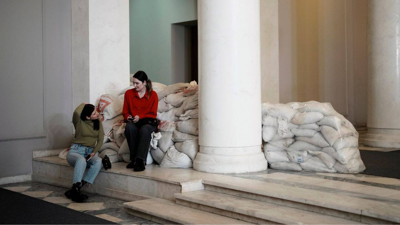But against this backdrop of war, residents of the Ukrainian capital, Kyiv, are living their lives as normally as they can while Russia’s invasion of their country continues into its second year. (Source: AP) But against this backdrop of war, residents of the Ukrainian capital, Kyiv, are living their lives as normally as they can while Russia’s invasion of their country continues into its second year. (Source: AP)