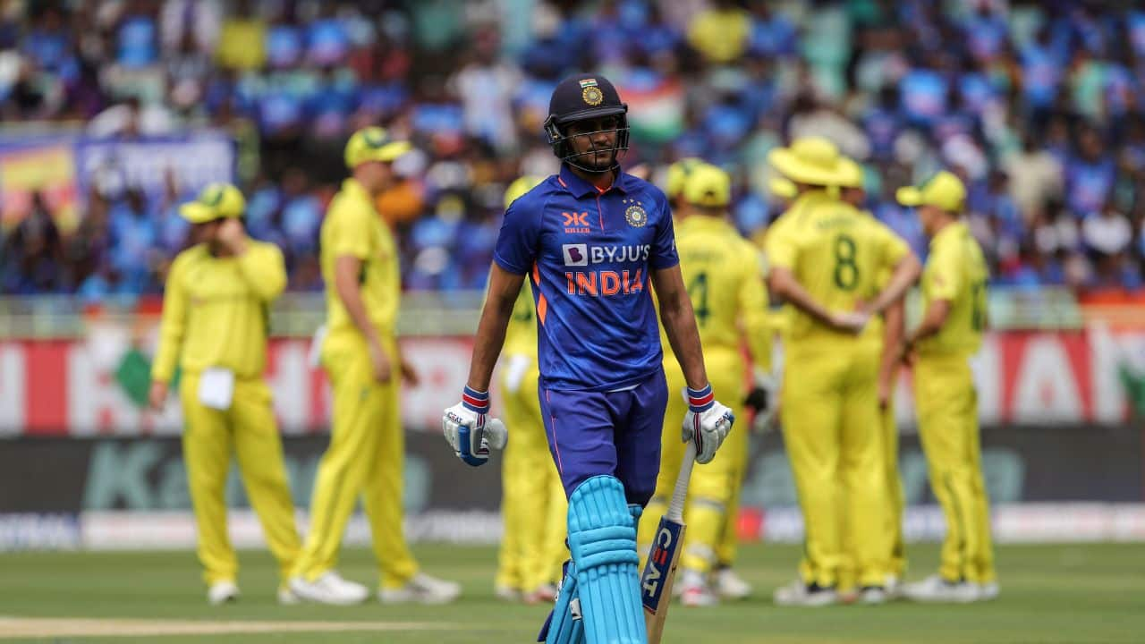 Put in to bat in bowling friendly conditions, India made a poor start. Shubman Gill was out caught for a duck in Starc’s first over. (Image: AP)