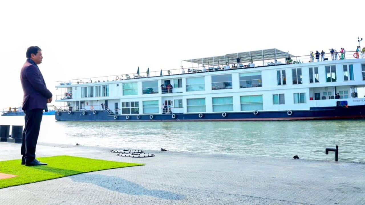 MV Ganga Vilas arrived at Bogibeel at 2:30 pm on February 28, as the dignitaries led by Sonowal accorded a warm welcome to all the 28 foreign tourists travelling onboard. With the successful end of its maiden journey covering a distance of over 3200 k, the MV Ganga Vilas open up a new vista of opportunity in the river tourism potential in the entire South Asia region. (Image: Twitter @sarbanandsonwal)