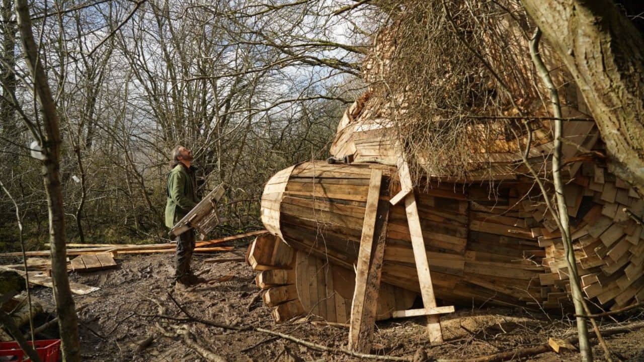 Once fans have found all the codes -- something that will require collective effort -- a riddle will reveal the location of the new troll. "It's a little bit cryptical, a little bit hard," Dambo admitted. An AFP reporter was driven in a car with blacked-out windows to a secret location to see "Moon Mother" taking shape recently. (Source: AFP) Once fans have found all the codes -- something that will require collective effort -- a riddle will reveal the location of the new troll. "It's a little bit cryptical, a little bit hard," Dambo admitted. An AFP reporter was driven in a car with blacked-out windows to a secret location to see "Moon Mother" taking shape recently. (Source: AFP)