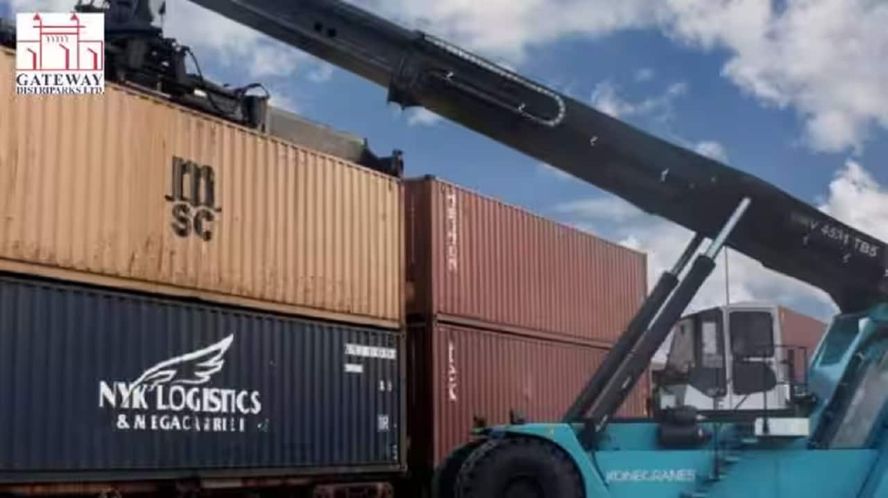 Gateway Distriparks MCAP type: Small-cap Growth of Free Cash Flow (in CAGR): 42% Growth of Revenue (in CAGR): 16% Debt-to-equity ratio (in times): 0.31 No. of active MF schemes that held the stock: 26 