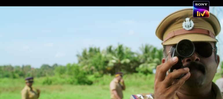 (Screen shot from Purusha Pretham)