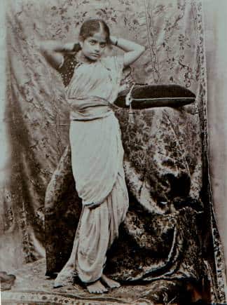 Rajibai Mulgaonkar was photographed at Ravi Varma’s studio where she struck several poses, these photographs were used by Ravi Varma for painting Lakshmi and Ahalya.