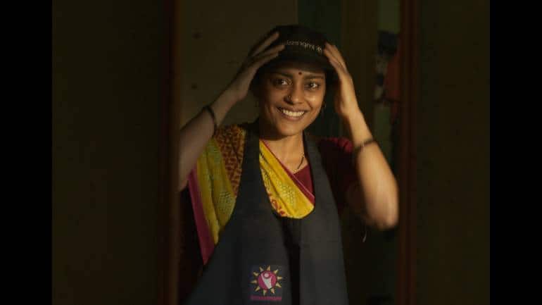 Shahana Goswami as Pratima in a scene from 'Zwigato'.