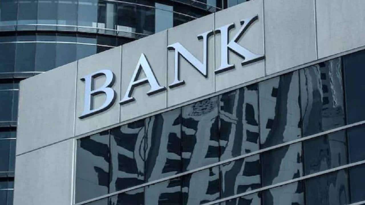 Pre-earnings updates of banks signal a fall in credit off-take