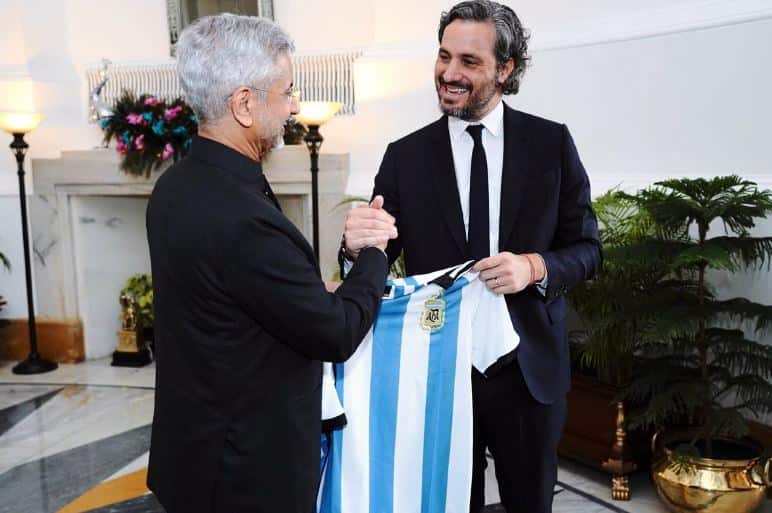 Dr S Jaishankar welcomed Foreign Minister Santiago Cafiero of Argentina. The ministers noted that trade has expanded significantly even as defence cooperation unfolded. The nuclear partnership has also been mutually beneficial.