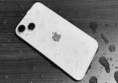 iPhone 14 selling with massive discounts on Vijay Sales but should you buy it now?