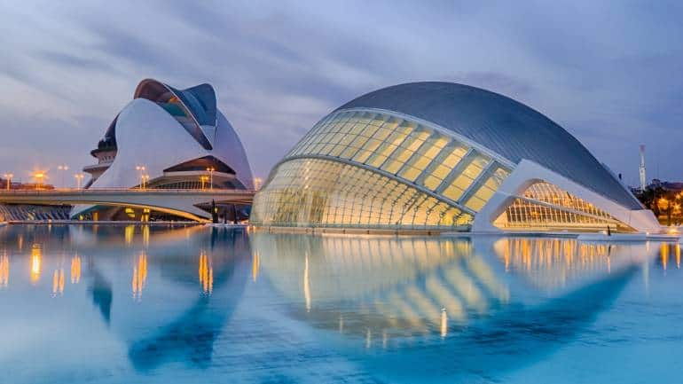 The City of Arts and Sciences in Valencia was designed by architects Santiago Calatrava and Félix Candela. (Photo: Pixabay/Pexels)