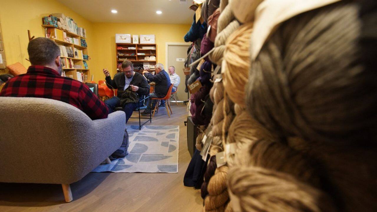 Knitting has surged in popularity once again in the United States in this age of pandemics and self-care. But on a sunny March afternoon just outside the nation's capital, one club of enthusiasts sets itself apart: the 10 or so people clicking their needles are men. DC Men Knit meets twice a month in the Washington area to knit or crochet scarves, hats and blankets. The goal? Relaxation, friendship and reclaiming a pastime historically enjoyed by men and women. (Source: AFP) Knitting has surged in popularity once again in the United States in this age of pandemics and self-care. But on a sunny March afternoon just outside the nation's capital, one club of enthusiasts sets itself apart: the 10 or so people clicking their needles are men. DC Men Knit meets twice a month in the Washington area to knit or crochet scarves, hats and blankets. The goal? Relaxation, friendship and reclaiming a pastime historically enjoyed by men and women. (Source: AFP)