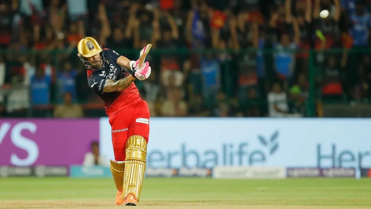 Du Plessis smashed six sixes in his 43-ball knock before departing in the 15th over. New man Dinesh Karthik soon fell for a duck off Mumbai's big-buy Cameron Green. (Image: IPL T20)