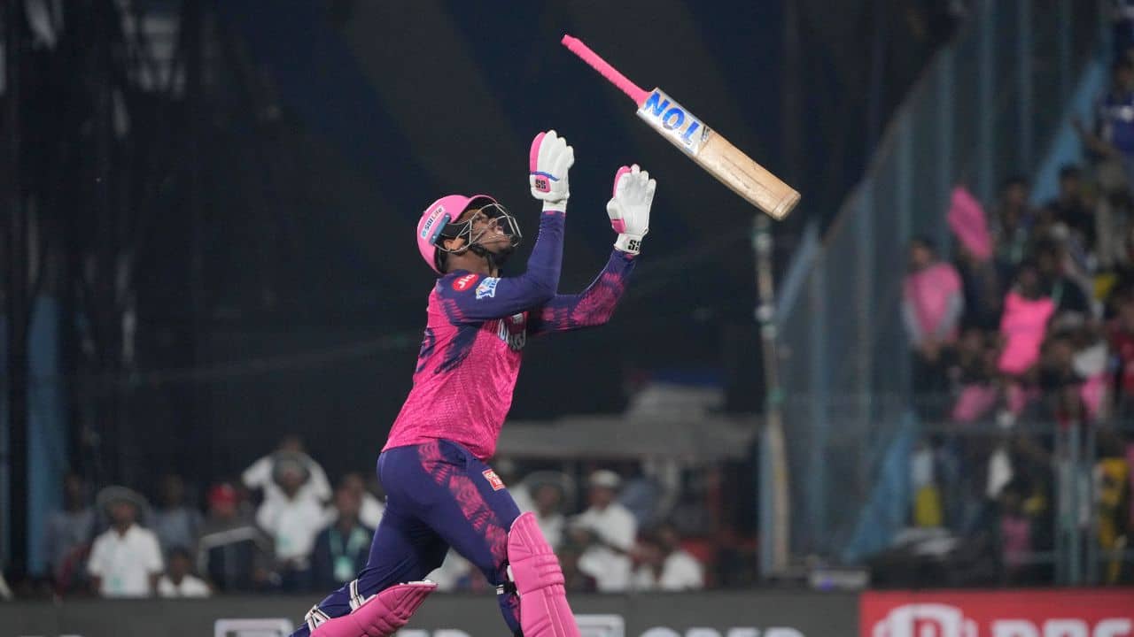 But Hetmyer was run out thereafter, and English all-rounder Curran held his nerve to deny the Royals’ charge at their adopted home ground away from Jaipur. (Image: AP) But Hetmyer was run out thereafter, and English all-rounder Curran held his nerve to deny the Royals’ charge at their adopted home ground away from Jaipur. (Image: AP)