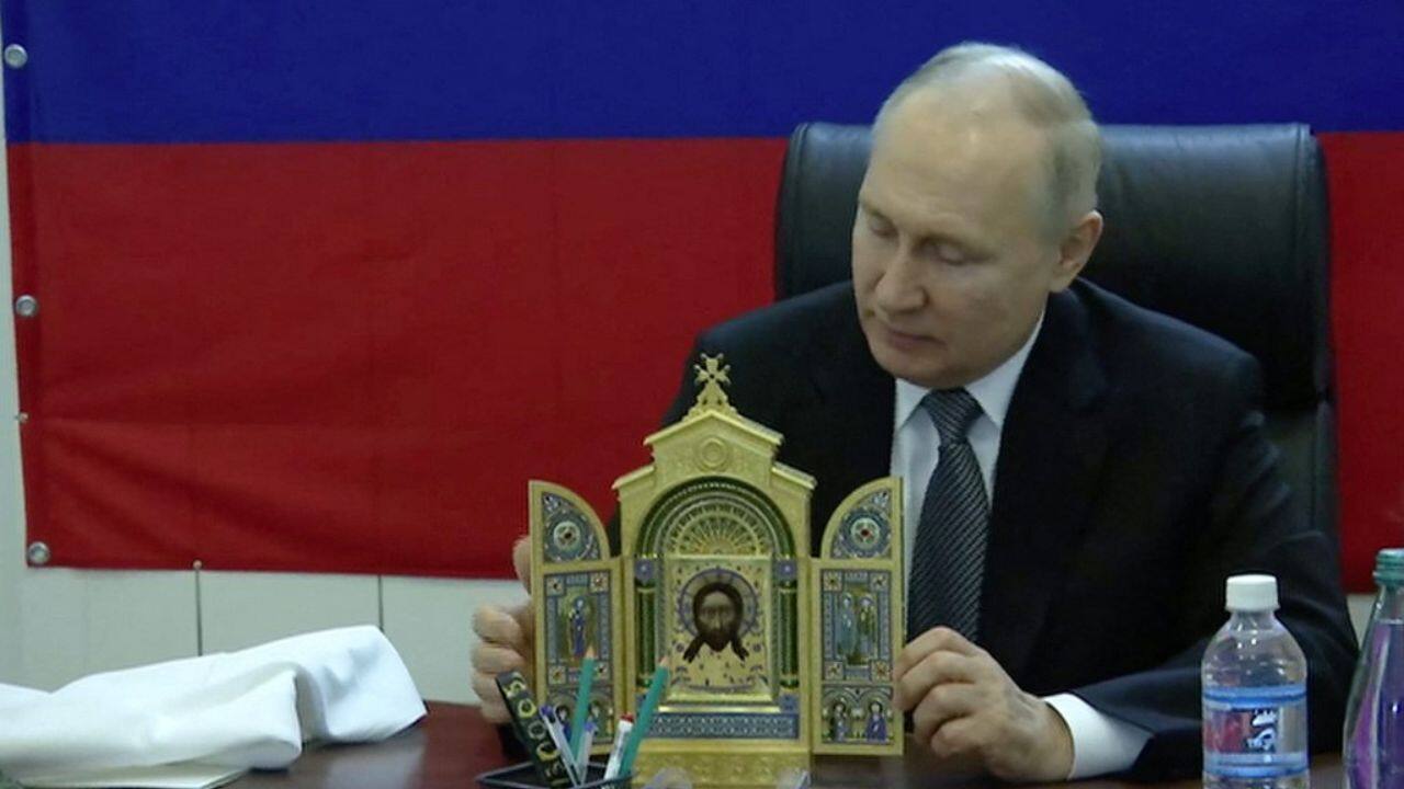 Last month, Putin visited the Russian-held Sea of Azov port city of Mariupol, which was captured by Russian troops in May after two months of fierce fighting. Putin’s trips to the military headquarters come as Ukraine is preparing for a new counteroffensive to reclaim the occupied territories. (Image: AFP)