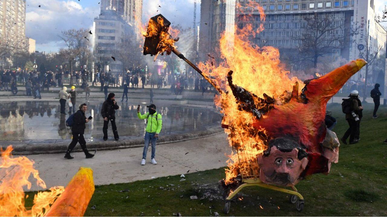 Demonstrations were held across the country, with people brandishing placards or waving union flags from Paris to the southern cities of Montpellier and Marseille. "We haven't given up yet and we don't intend to," said 50-year-old public servant Davy Chretien, as he marched in Marseille. (Source: AFP)