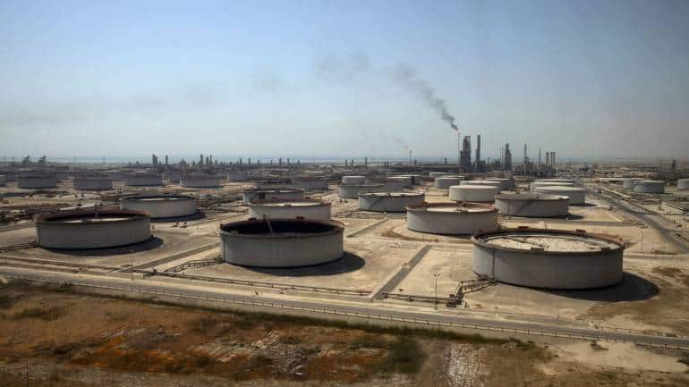 Oil prices ease 1% after US Fed leaves interest rates unchanged - Vimarsana News