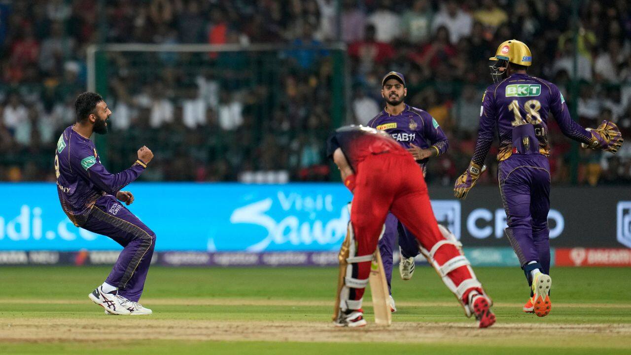 Then Chakravarthy came on to run through the middle order with 3-27. First, Glenn Maxwell was out caught for five, and then Mahipal Lomror followed as Bangalore was down to 113-4 in 11.3 overs. (Image: AP)