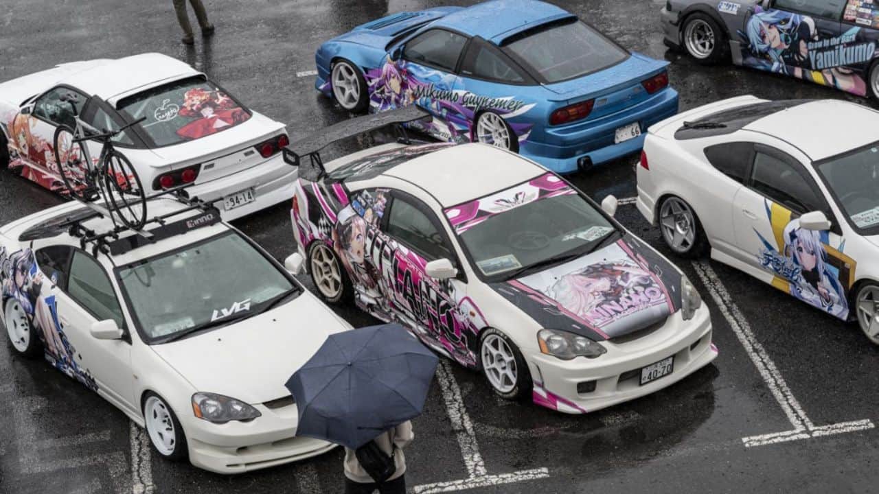 Do you guys know where to buy this wrap or how to get a custom Re: Zero  one? : r/Itasha