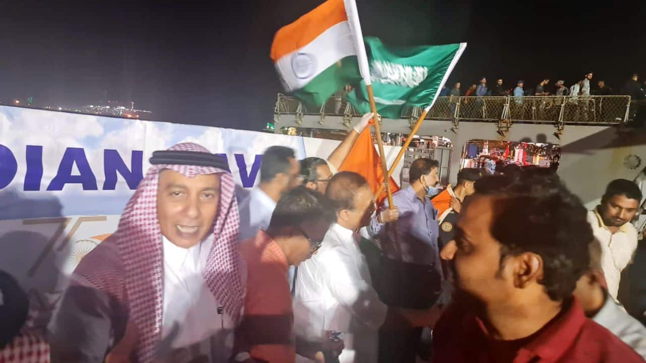 As the fighting between the Sudanese Army and paramilitary groups intensified in the capital Kahartoum, External Affairs Minister S Jaishankar informed on April 24 that its 'Operation Kaveri' to evacuate it citizens from battle-torn Sudan is underway and about 500 had reached Port Sudan. (Image: Twitter @DrSJaishankar)