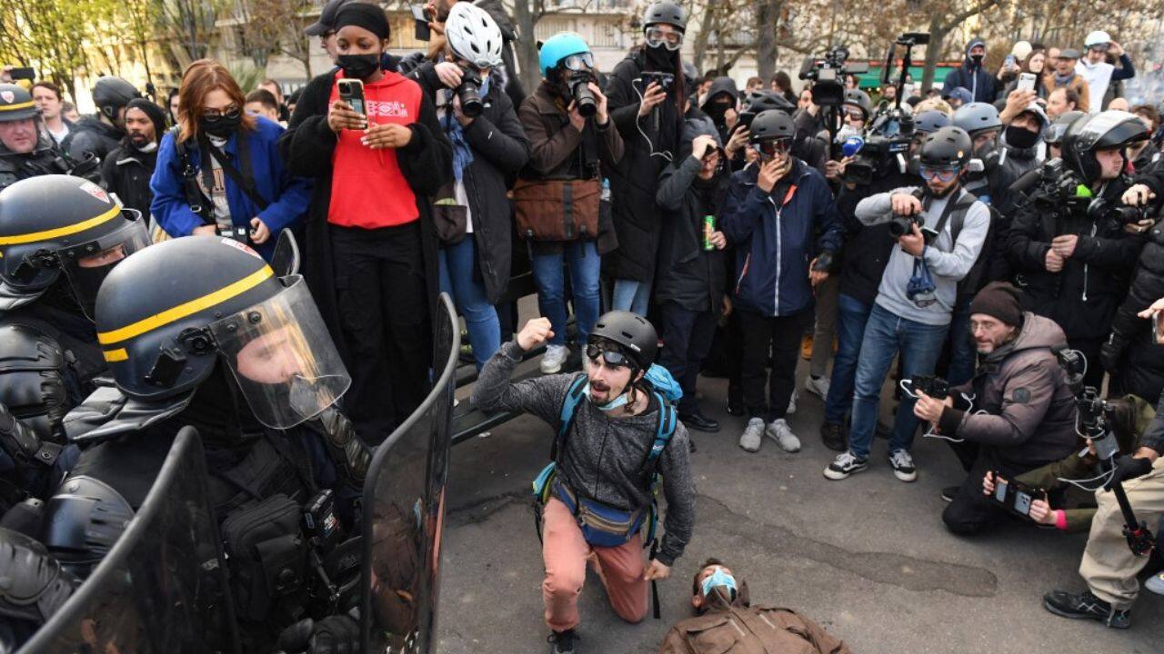 Among the crowd, some hardline protesters pelted paint against the shields of heavily equipped policemen outside La Rotonde, a famous Paris brasserie favoured by Macron. An AFP journalist saw a group of men dressed in black set off fireworks and throw stones toward the eatery. (Source: AFP)