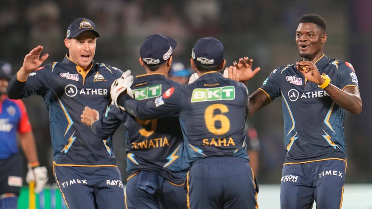 Delhi faltered with the bat for the second time in the tournament as it got restricted at 162-8 with Rashid Khan (3-31), Mohammed Shami (3-41) and Alzarri Joseph (2-29) striking with regular intervals. (Source: AP) Delhi faltered with the bat for the second time in the tournament as it got restricted at 162-8 with Rashid Khan (3-31), Mohammed Shami (3-41) and Alzarri Joseph (2-29) striking with regular intervals. (Source: AP)