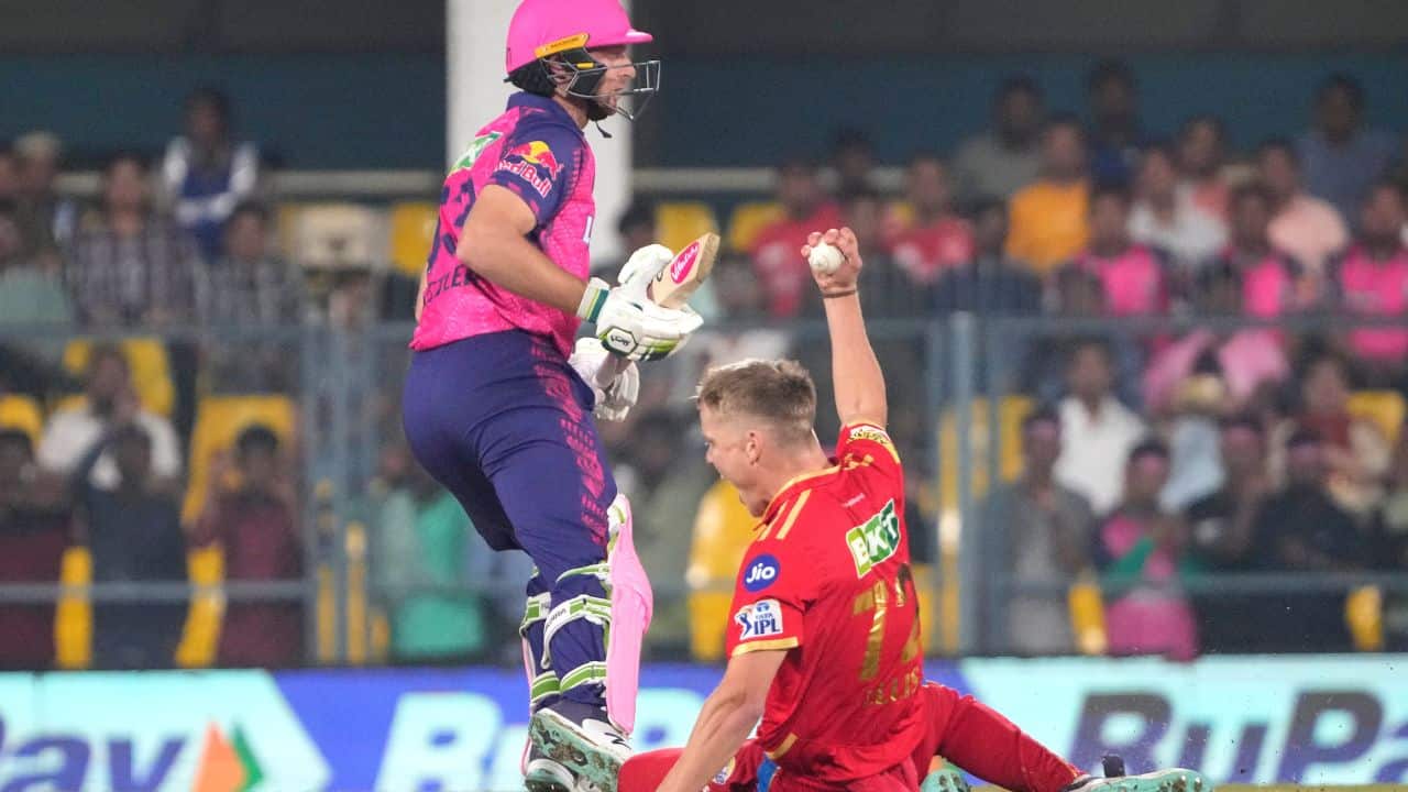 Rajasthan’s response lost momentum early on as Jos Buttler didn’t open the batting owing to a suspected finger injury sustained while taking one of his two catches in the deep. (Image: AP) Rajasthan’s response lost momentum early on as Jos Buttler didn’t open the batting owing to a suspected finger injury sustained while taking one of his two catches in the deep. (Image: AP)