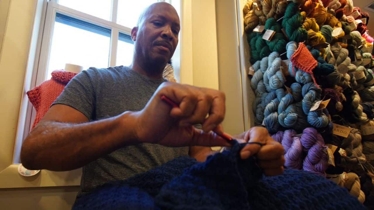 Like many of his fellow knitters, Throwe grew up watching his grandmother work magic with her needles. That feeling of nostalgia turned to regret as he watched the hobby fall by the wayside, in favor of more modern pursuits. One day, he realized he could do something to revive it. "Why do I have to expect the women to do it -- I can do it too!" he recalled. (Source: AFP) Like many of his fellow knitters, Throwe grew up watching his grandmother work magic with her needles. That feeling of nostalgia turned to regret as he watched the hobby fall by the wayside, in favor of more modern pursuits. One day, he realized he could do something to revive it. "Why do I have to expect the women to do it -- I can do it too!" he recalled. (Source: AFP)