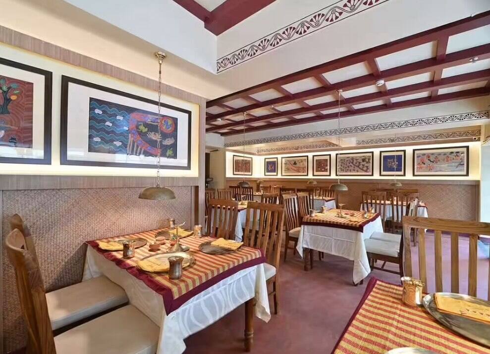 From the aesthetics to the menu and cutlery, Aaheli in Kolkata is an extravagant affair and its food bears testimony to the same. (Photo via Zomato website)