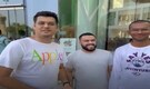 These fans waited outside Apple BKC store for over 12 hours to be the first ones to enter it