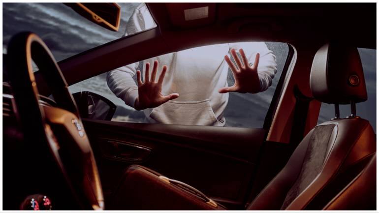 UK man 'addicted to car doors', jailed, banned from touching vehicles for 5 years - Vimarsana News